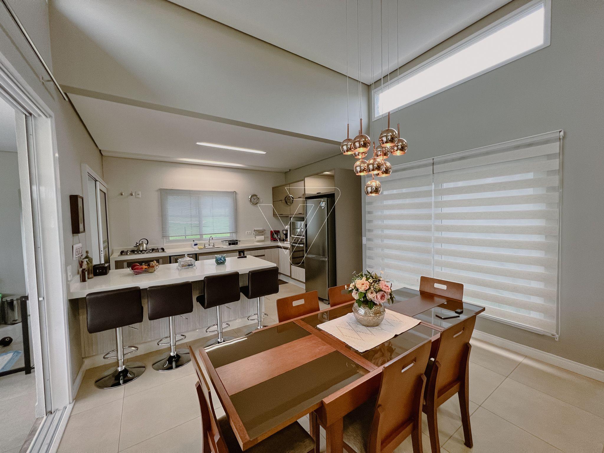 69AE3168-88E6-46DC-AA10-F8BB79259716