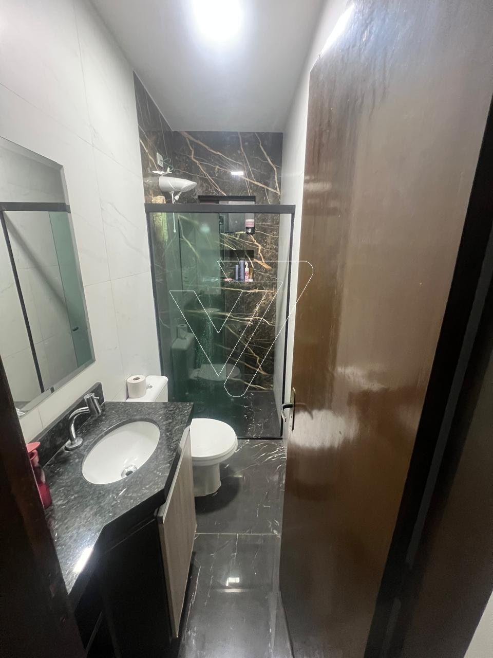 5adbad45-18f3-4cdd-94b9-fc7b11102448